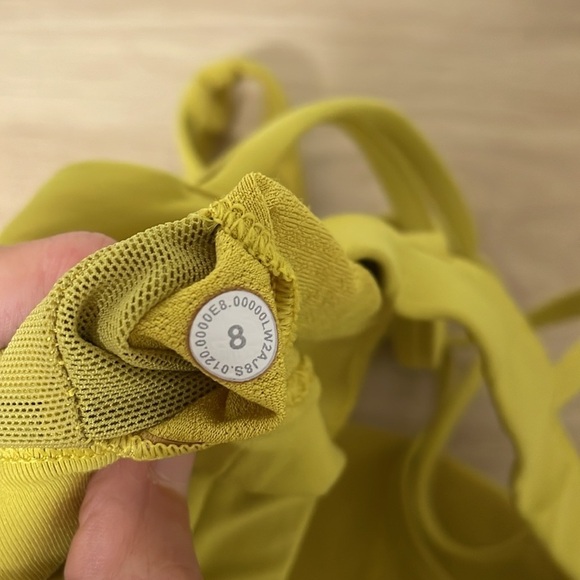 Lululemon Free To Be Serene Sports Bra Size 8 Yellow Green Color - Picture 4 of 4